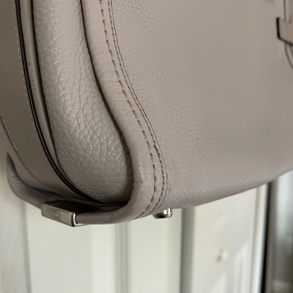Coach Crossbody - Picture 8 of 12
